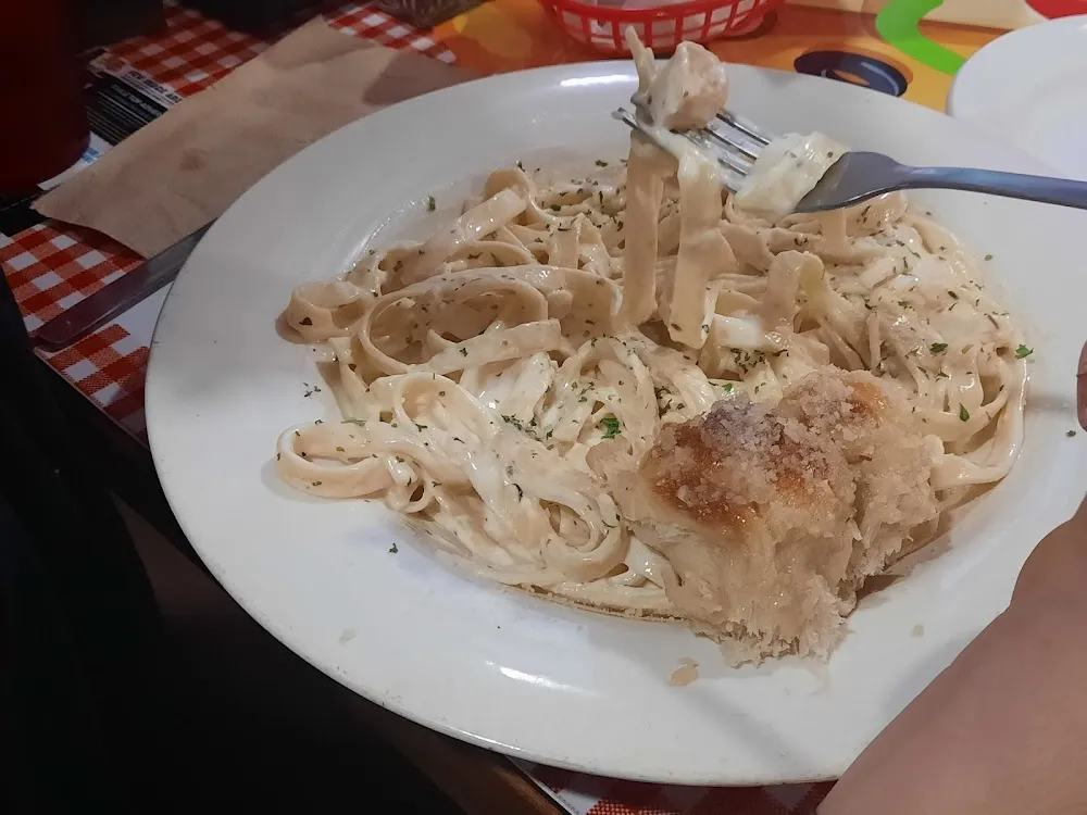 Kids Chicken Alfredo